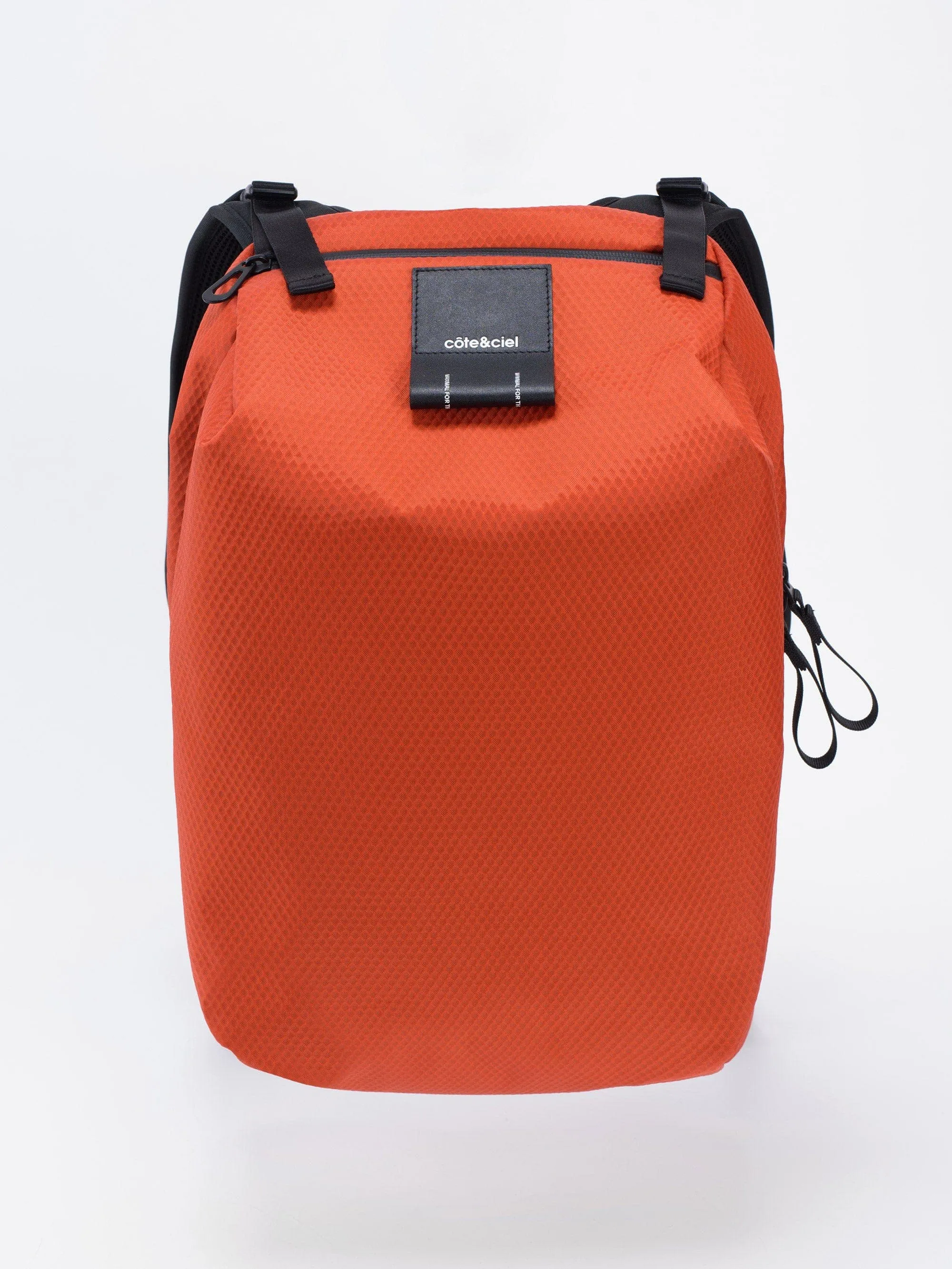 Saru Brick Red