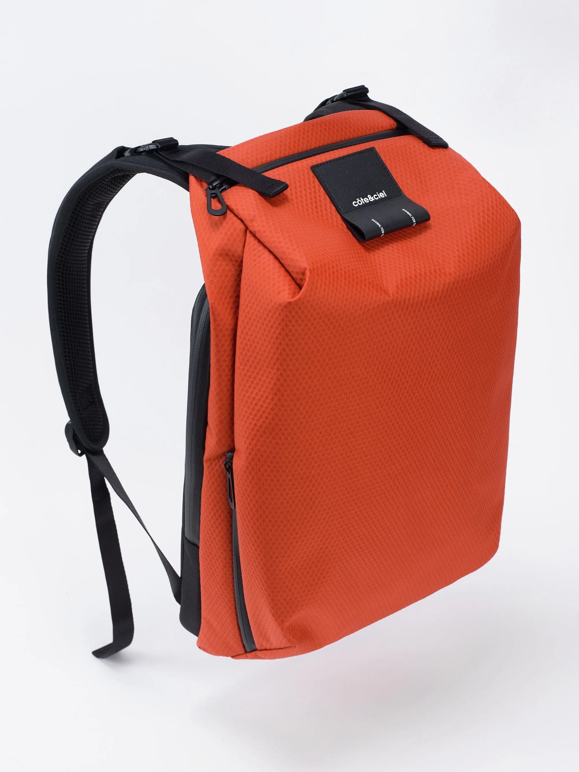 Saru Brick Red